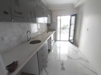Güngören M.Çakmak'ta 4,Kat Sıfır 3+1 Asansörlü 120 m2 Ön Cephe