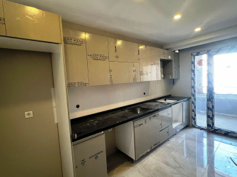 Güngören Güven'de 3,Ara Kat Asansörlü 3+1 Sıfır Balkonlu 120 m2