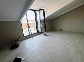 Güngören'de Alt Kat 2+1 Üst Kat 2+1 Ebeveyn Banyolu 200 m2 Dubleks