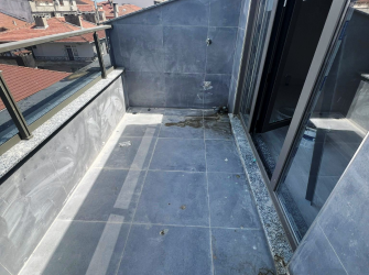 Güngören'de Alt Kat 2+1 Üst Kat 2+1 Ebeveyn Banyolu 200 m2 Dubleks