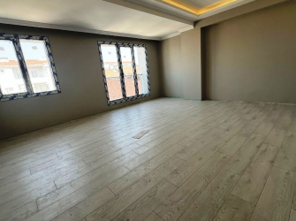 Güngören'de Alt Kat 2+1 Üst Kat 2+1 Ebeveyn Banyolu 200 m2 Dubleks