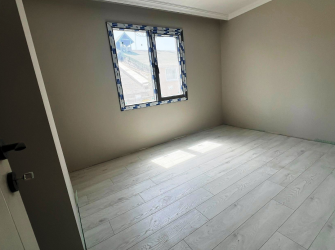 Güngören'de Alt Kat 2+1 Üst Kat 2+1 Ebeveyn Banyolu 200 m2 Dubleks