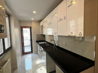 Güngören Güven Mah 1,Kat Asansörlü 85 m2 Sıfır Ön Cephe 2+1 Balkonlu 