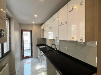Güngören Güven Mah 1,Kat Asansörlü 85 m2 Sıfır Ön Cephe 2+1 Balkonlu 