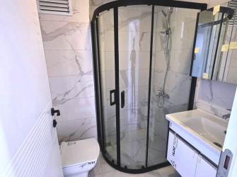 Güngören Merkez'de 180 m2 Alt Kat 2+1 Üst Kat 2+1 Asansörlü  Dubleks