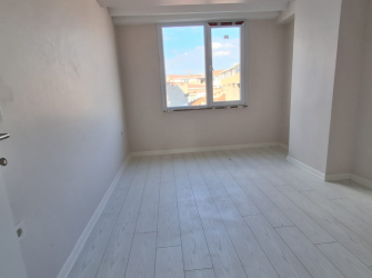 Bahçelievler'de Migrosa Yakın 6, Kat Sıfır 2+1 Asansörlü 90 m2 Boş Daire