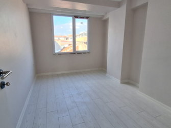 Bahçelievler'de Migrosa Yakın 6, Kat Sıfır 2+1 Asansörlü 90 m2 Boş Daire