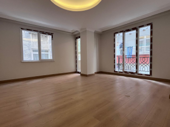 Güngören Camlıkahve'de 1,Kat Sıfır 2+1 Asansörlü 90 m2 Balkonlu