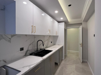 Güngören Camlıkahve'de 1,Kat Sıfır 2+1 Asansörlü 90 m2 Balkonlu