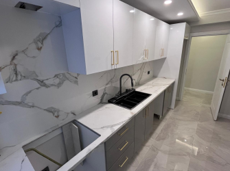 Güngören Camlıkahve'de 1,Kat Sıfır 2+1 Asansörlü 90 m2 Balkonlu