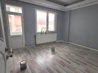 Bağcılar Yenigün'de 3,Kat Arsa Tapulu 2+1 İçi Yapılı 90 m2 Ön Cephe