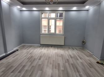Bağcılar Yenigün'de 3,Kat Arsa Tapulu 2+1 İçi Yapılı 90 m2 Ön Cephe