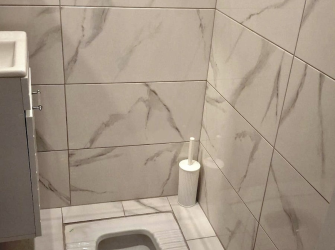 Güngören'de 1,Yıllık Tramvaya Yakın 100 m2 Asansörlü 2,Kat Balkonlu