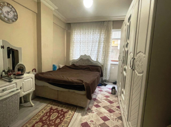 Güngören Posta Caddesinde 2+1 Kredili 100 m2 Balkonlu Yüksek Giriş