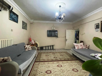 Güngören Posta Caddesinde 2+1 Kredili 100 m2 Balkonlu Yüksek Giriş