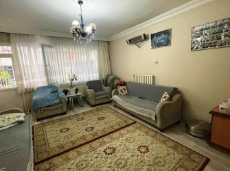 Güngören Posta Caddesinde 2+1 Kredili 100 m2 Balkonlu Yüksek Giriş