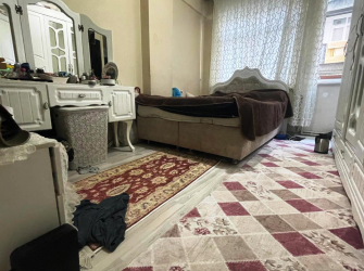 Güngören Posta Caddesinde 2+1 Kredili 100 m2 Balkonlu Yüksek Giriş