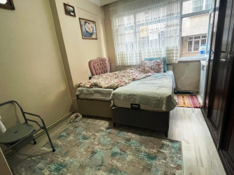 Güngören Posta Caddesinde 2+1 Kredili 100 m2 Balkonlu Yüksek Giriş