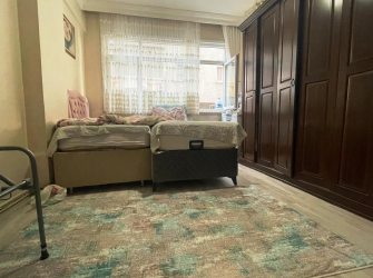 Güngören Posta Caddesinde 2+1 Kredili 100 m2 Balkonlu Yüksek Giriş