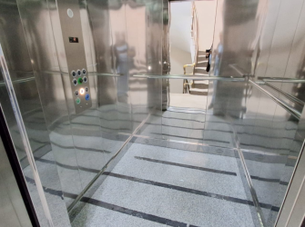 Güngören Merkez'de 4 Yıllık Asansörlü Alt 2+1 Üst 2+1Dubleks 170 m2 