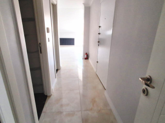 Güngören Merkez'de 4 Yıllık Asansörlü Alt 2+1 Üst 2+1Dubleks 170 m2 