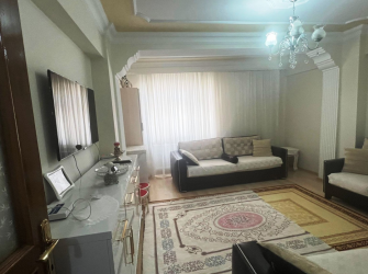 Güngören Güneştepe'de 2,Kat E.Banyolu 3+1 Ön Cephe  Tek Daireli