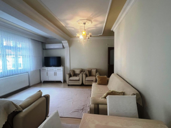 Güngören Güneştepe'de 2,Kat E.Banyolu 3+1 Ön Cephe  Tek Daireli