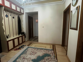 Güngören Güneştepe'de 2,Kat E.Banyolu 3+1 Ön Cephe  Tek Daireli