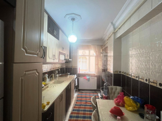 Güngören Güneştepe'de 2,Kat E.Banyolu 3+1 Ön Cephe  Tek Daireli