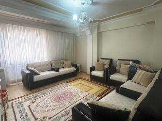 Güngören Güneştepe'de 2,Kat E.Banyolu 3+1 Ön Cephe  Tek Daireli