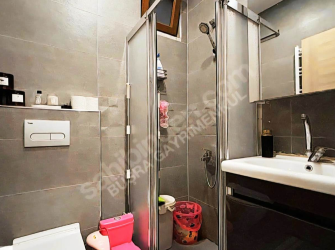 Güngören Camlıkahve'de 60 m2 A.Mutfaklı 5 Yıllık Bina 2+1 Bahçe Katı