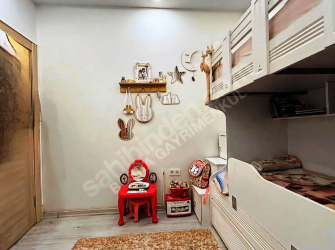 Güngören Camlıkahve'de 60 m2 A.Mutfaklı 5 Yıllık Bina 2+1 Bahçe Katı