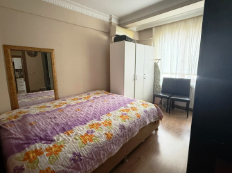 Bahçelievler Şirinevler'de 4,Kat Genç Bina 3+1 Asansörlü 120 m2 Boş Daire