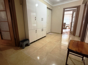 Bahçelievler Şirinevler'de 4,Kat Genç Bina 3+1 Asansörlü 120 m2 Boş Daire