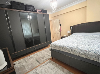 Güngören M.Çakmak'ta 2,Kat Kredili 3+1Ön Cephe 120 m2 Çift Balkonlu