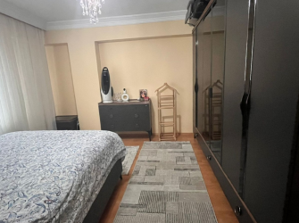 Güngören M.Çakmak'ta 2,Kat Kredili 3+1Ön Cephe 120 m2 Çift Balkonlu