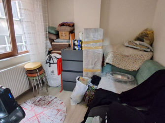 Bahçelievler Camlıkahve'de 4,Kat Asansörlü 8 Yıllık 100 m2 Ön Cephe