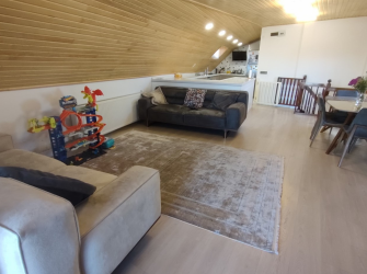 Bahçelievler Cumhuriyet'te 15 Yıllık Bina 3+1 Asansörlü 170 m2 Dubleks 