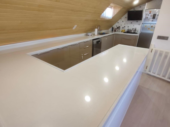 Bahçelievler Cumhuriyet'te 15 Yıllık Bina 3+1 Asansörlü 170 m2 Dubleks 