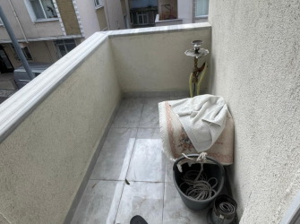 Bahçelievler Cumhuriyet'te 2,Kat Arsa Tapulu 3+1 İçi Yapılı Çift Balkonlu