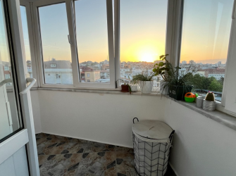 Bahçelievler'de Tek Daireli 5+1 Asansörlü Masrafsız 190 m2 Dubleks