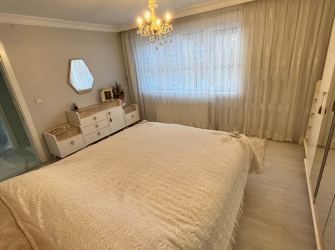 Bahçelievler'de Tek Daireli 5+1 Asansörlü Masrafsız 190 m2 Dubleks