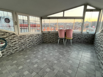 Bahçelievler'de Tek Daireli 5+1 Asansörlü Masrafsız 190 m2 Dubleks