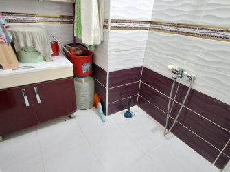 Bahçelievler Camlıkahve'de 1,Kat Kredili 3+1 Ön Cephe 100 m2 Balkonlu