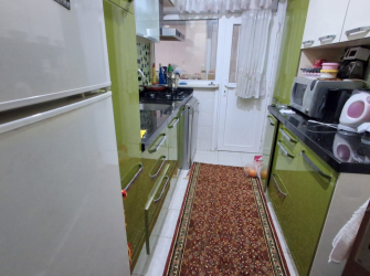 Bahçelievler Camlıkahve'de 1,Kat Kredili 3+1 Ön Cephe 100 m2 Balkonlu