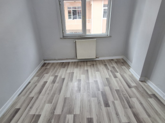 Güngören Sanayi'de 3+1 Kat Mülkiyetli 110 m2 İçi Yapılı Tek Daireli Dubleks