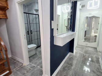 Güngören Sanayi'de 3+1 Kat Mülkiyetli 110 m2 İçi Yapılı Tek Daireli Dubleks