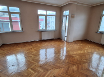 Güngören'de Tek Daireli 4,Kat Arsa Tapulu 2+1 Çift Balkonlu 90 m2 Boş