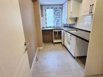 Bahçelievler  Camlıkahve'de 1,Kat Sıfır Asansörlü 2+1 Boş 80 m2