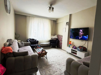 Güngören'de KENTSEL İÇİN ANLAŞILMIŞ 2,Kat Ön Cephe 2+1 